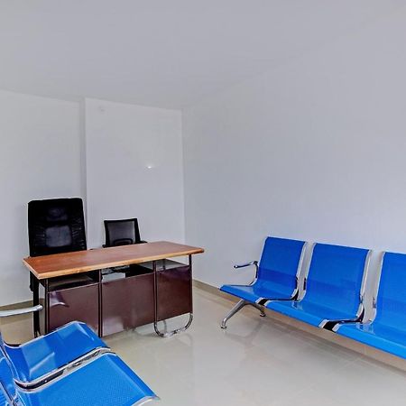 Oyo Flagship 81436 Palace Lodge 门格洛尔 外观 照片