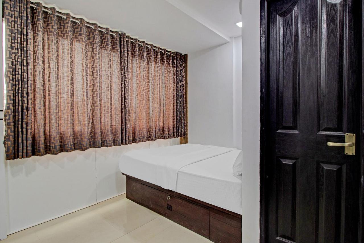 Oyo Flagship 81436 Palace Lodge 门格洛尔 外观 照片
