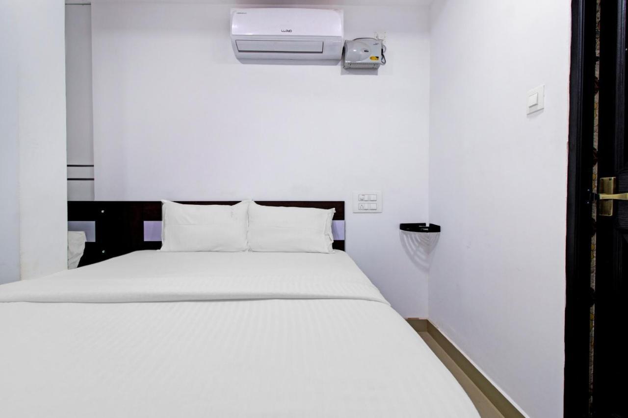 Oyo Flagship 81436 Palace Lodge 门格洛尔 外观 照片