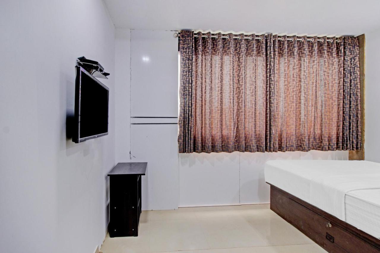Oyo Flagship 81436 Palace Lodge 门格洛尔 外观 照片