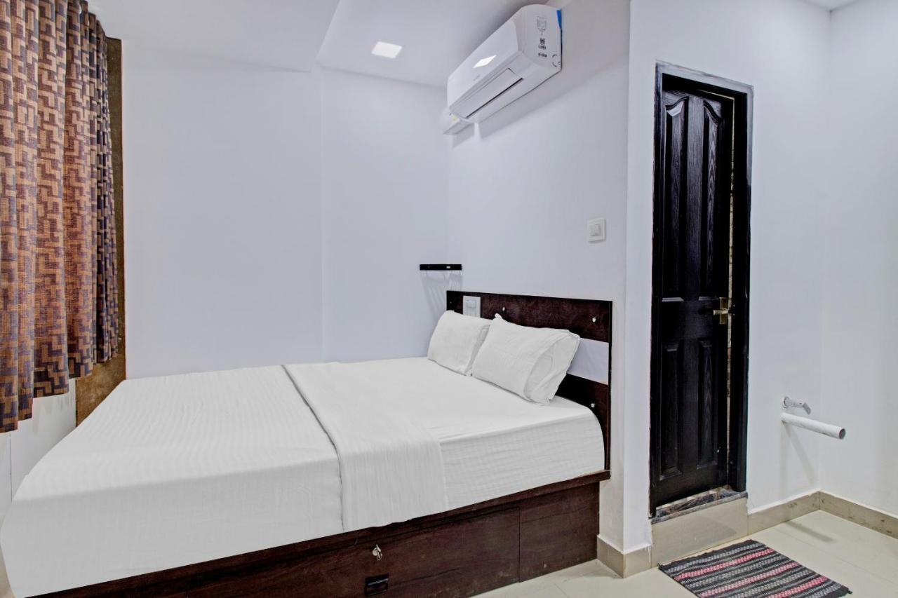 Oyo Flagship 81436 Palace Lodge 门格洛尔 外观 照片